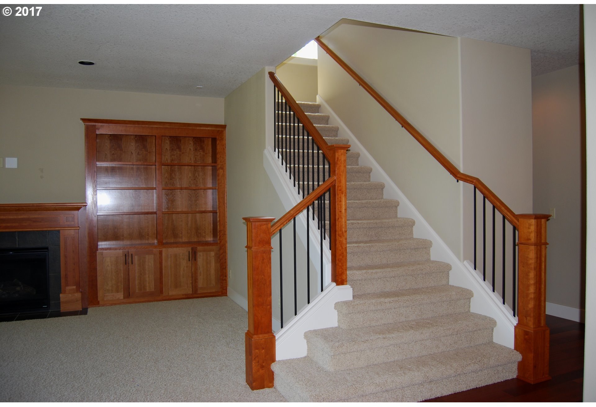 12033 Southwest Stringer Lane Tigard, OR 97224 - Photo 10 of 26 Gallery Image 10