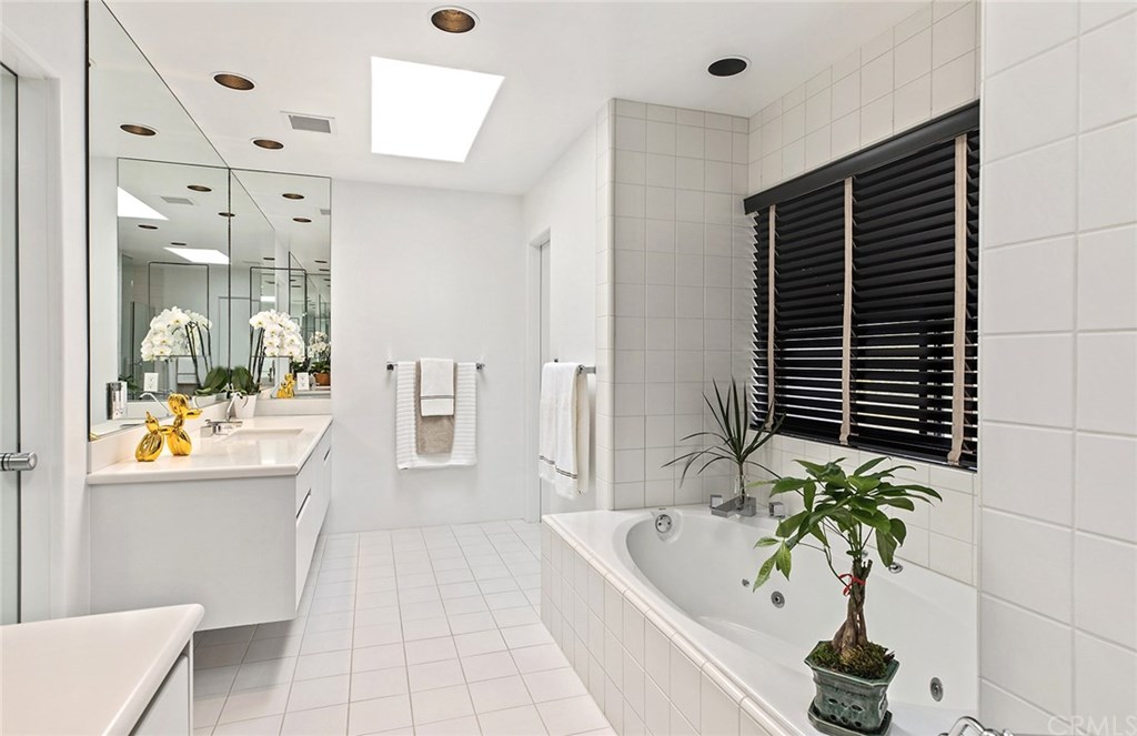 27 Gavina Dana Point, CA 92629 - Photo 32 of 55