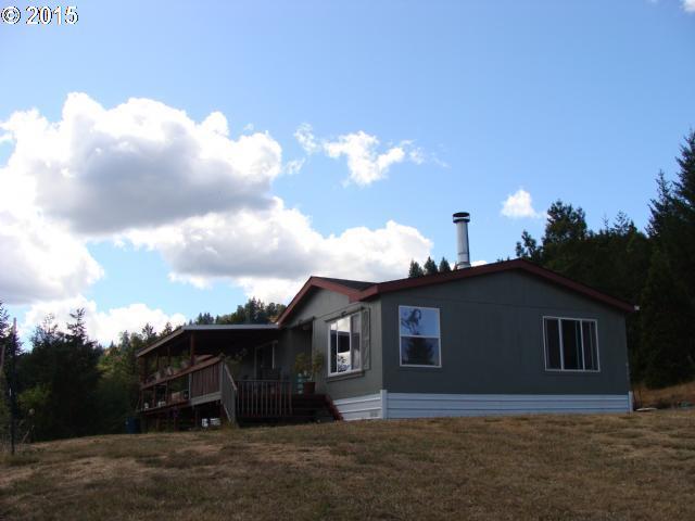 1045 Lower Crest Road Oakland, OR 97462 - Photo 13 of 16 Gallery Image 13