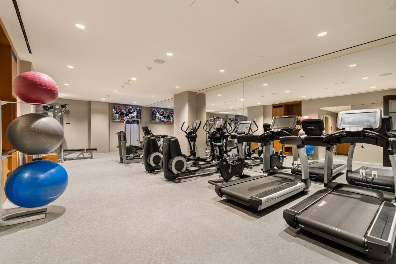 The Bryant 16 W 40th St, Manhattan, NY 10018 - Photo 7 of 8