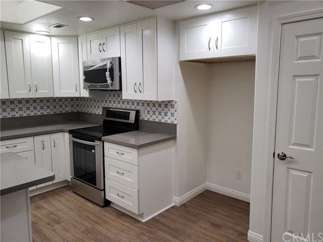 $405,000 | 1771 Sunningdale Road, Unit 49E M14, Seal Beach, CA 90740