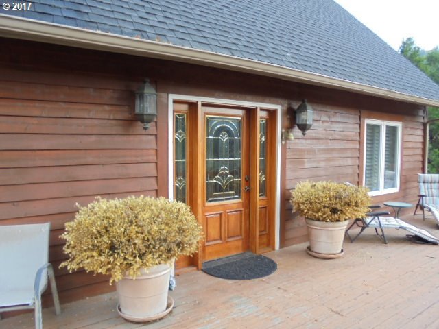 4244 Clarks Branch Road Myrtle Creek, OR 97457 - Photo 3 of 22 Gallery Image 3