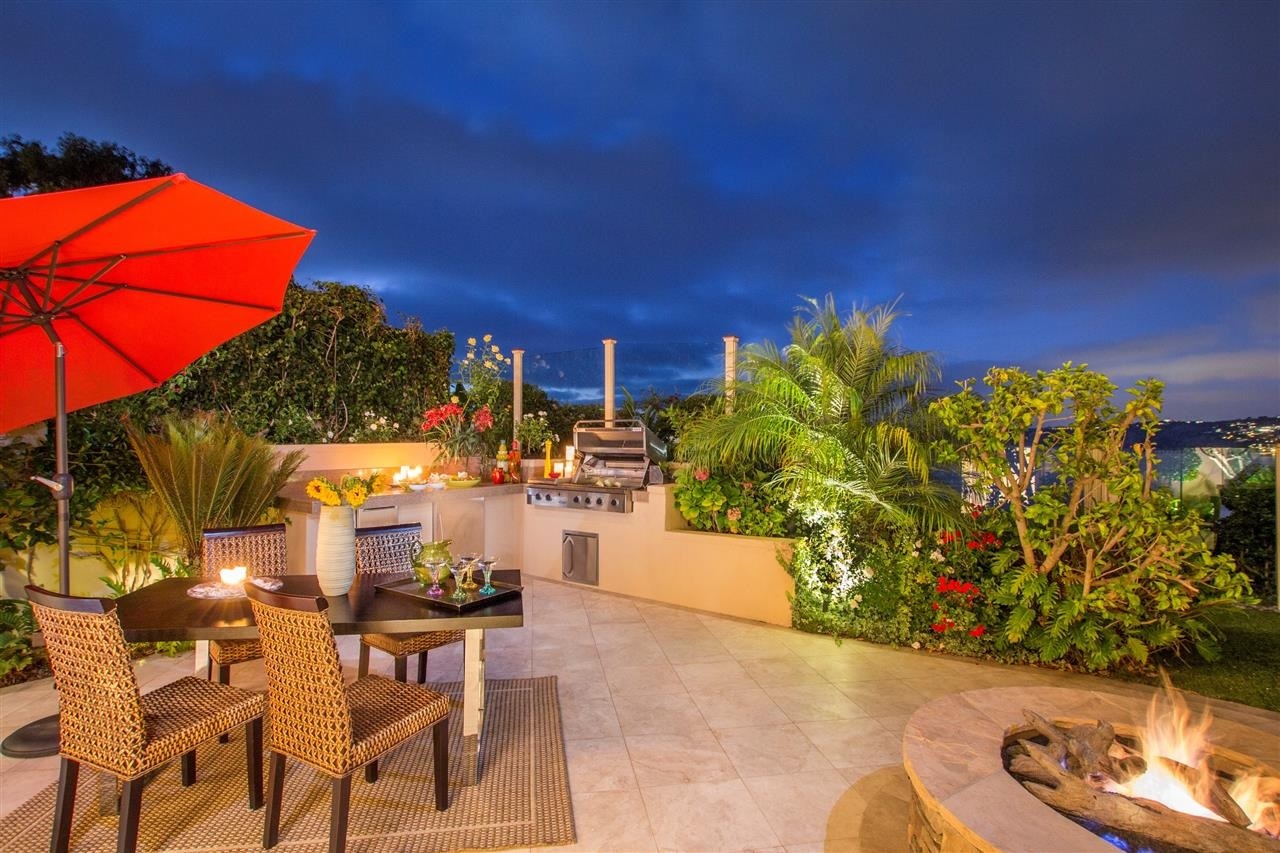 1435 Coast Walk La Jolla, CA 92037 - Photo 5 of 22 Outdoor Entertainment Area with BBQ and Firepit