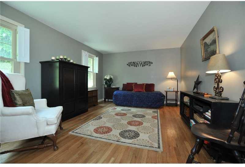 3874 Grove Road Gibsonia, PA 15044 - Photo 15 of 20 Gallery Image 15