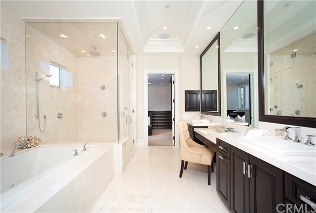 4521 Roxbury Road Corona del Mar, CA 92625 - Photo 7 of 23