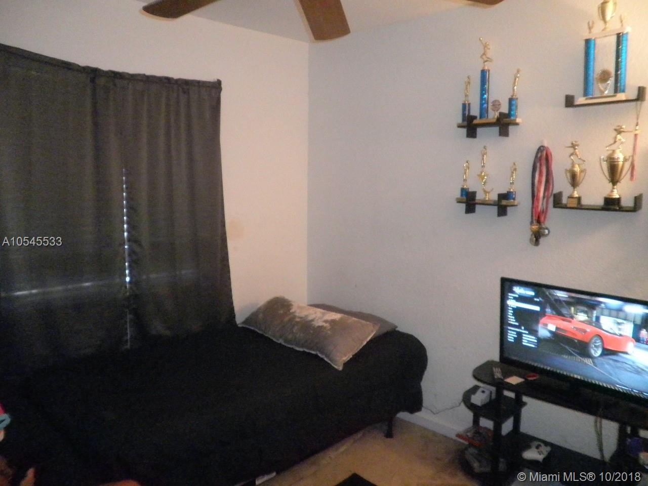 2015 Nassau Drive, Unit 2015 Riviera Beach, FL 33404 - Photo 32 of 51