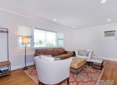 81 Hungry Harbor Road Valley Stream, NY 11581 - Photo 4 of 19 Gallery Image 4