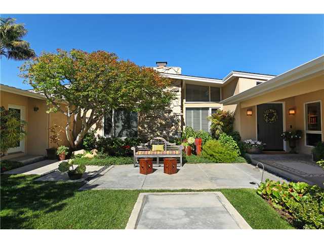 2340 Rue Adriane La Jolla, CA 92037 - Photo 1 of 17