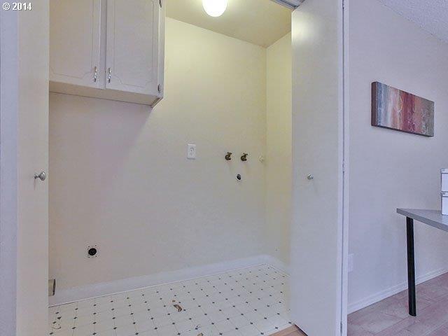 4279 Southeast 26th Court Gresham, OR 97080 - Photo 8 of 16 Gallery Image 8