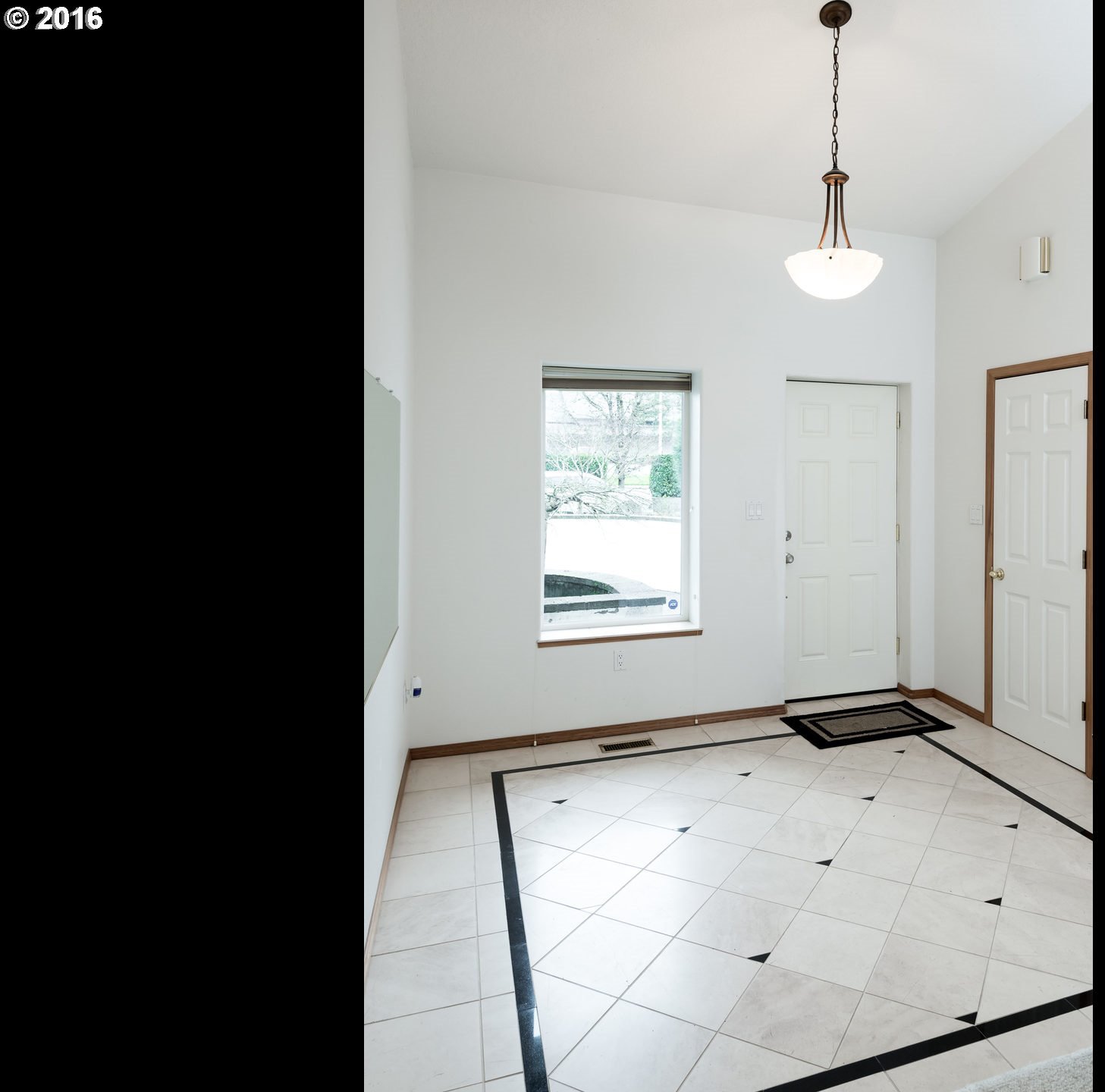 9750 Southwest Durham Road Tigard, OR 97224 - Photo 3 of 21 Gallery Image 3