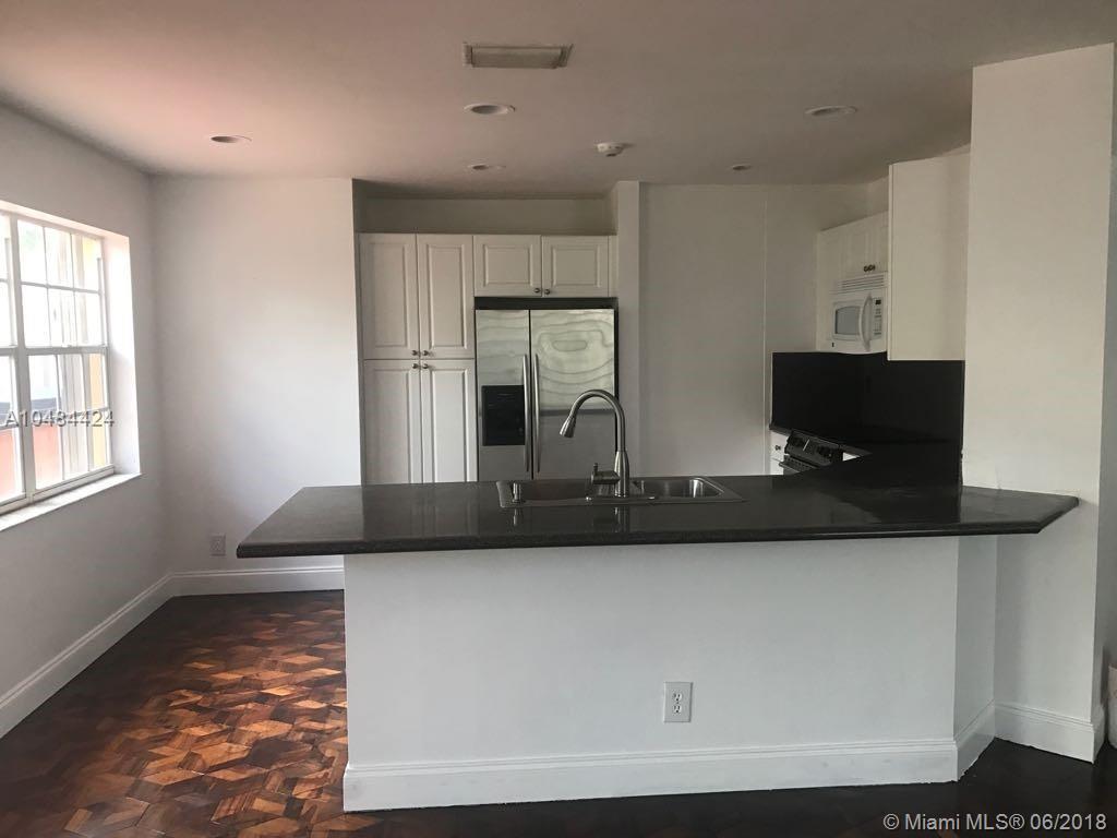253 Bridgeton Road Weston, FL 33326 - Photo 3 of 11