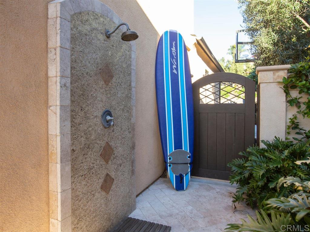 7689 Sitio Algodon Carlsbad, CA 92009 - Photo 23 of 25