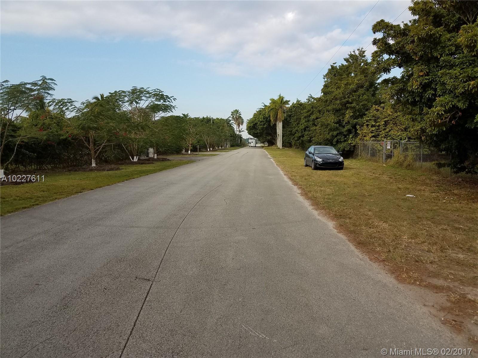 17455 Southwest 192nd Street Miami, FL 33187 - Photo 2 of 33
