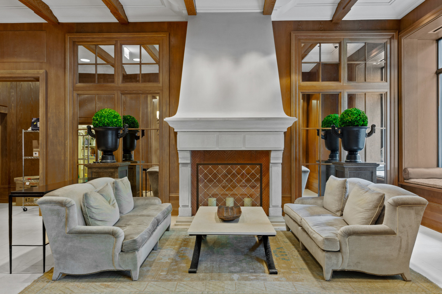 10 E Delaware Pl, Chicago, IL 60611 - Photo 4 of 9