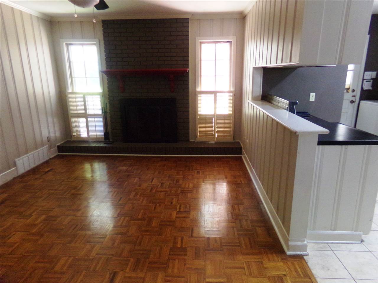 1583 Hayne Road Memphis, TN 38119 - Photo 4 of 13