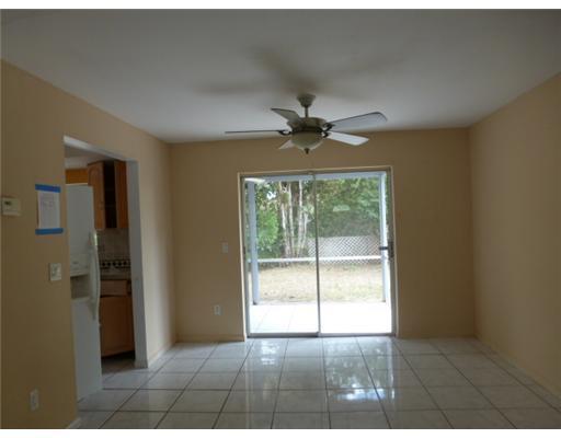 22302 Southwest 66th Avenue Boca Raton, FL 33428 - Photo 7 of 12