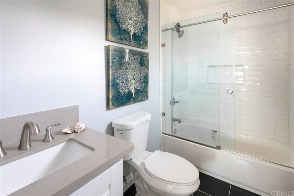 414 West Oak Avenue El Segundo, CA 90245 - Photo 64 of 64 Unit (ADU) Bathroom