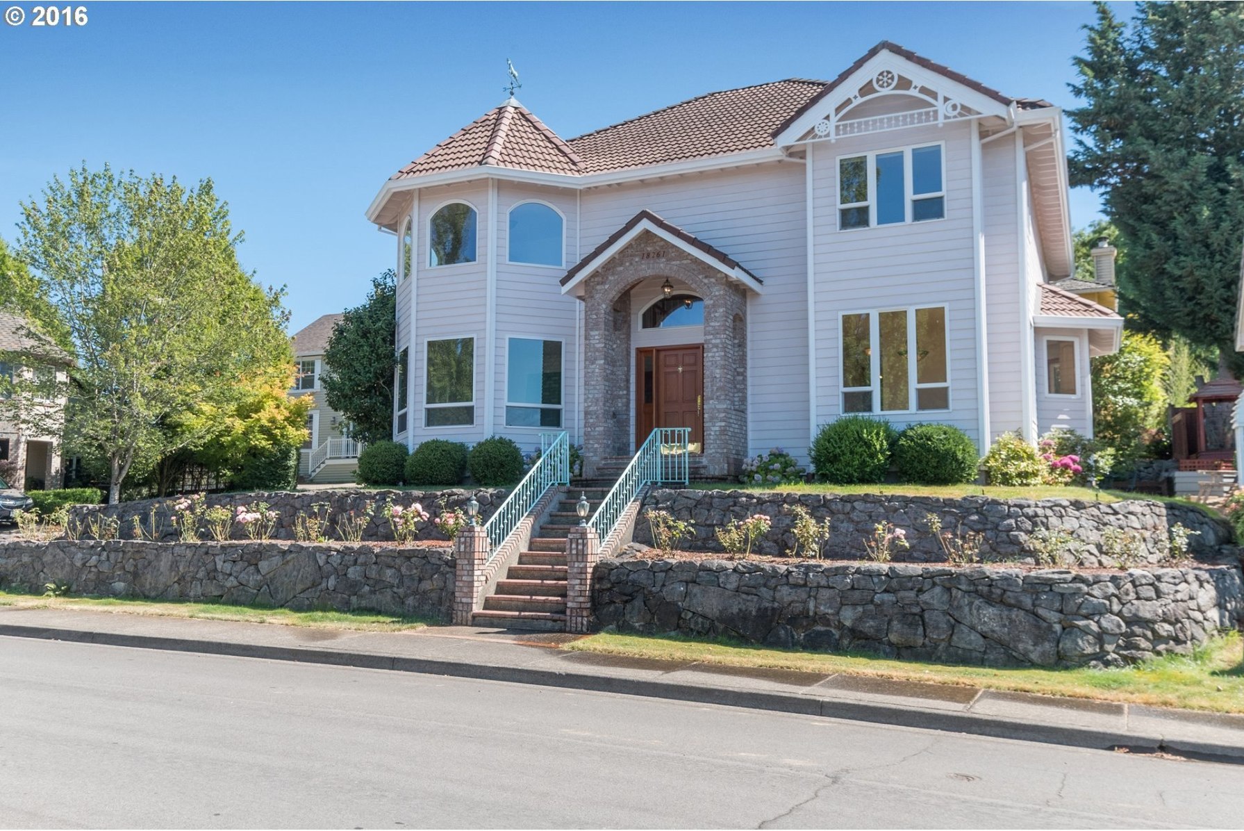 18261 Southwest Fallatin Loop Beaverton, OR 97007 - Photo 1 of 25 Gallery Image 1