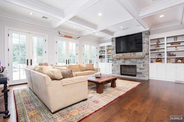 14 Brook Road Tenafly, NJ 07670 - Photo 11 of 25