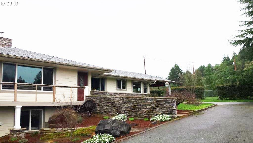 4921 Melrose Road Roseburg, OR 97471 - Photo 3 of 30