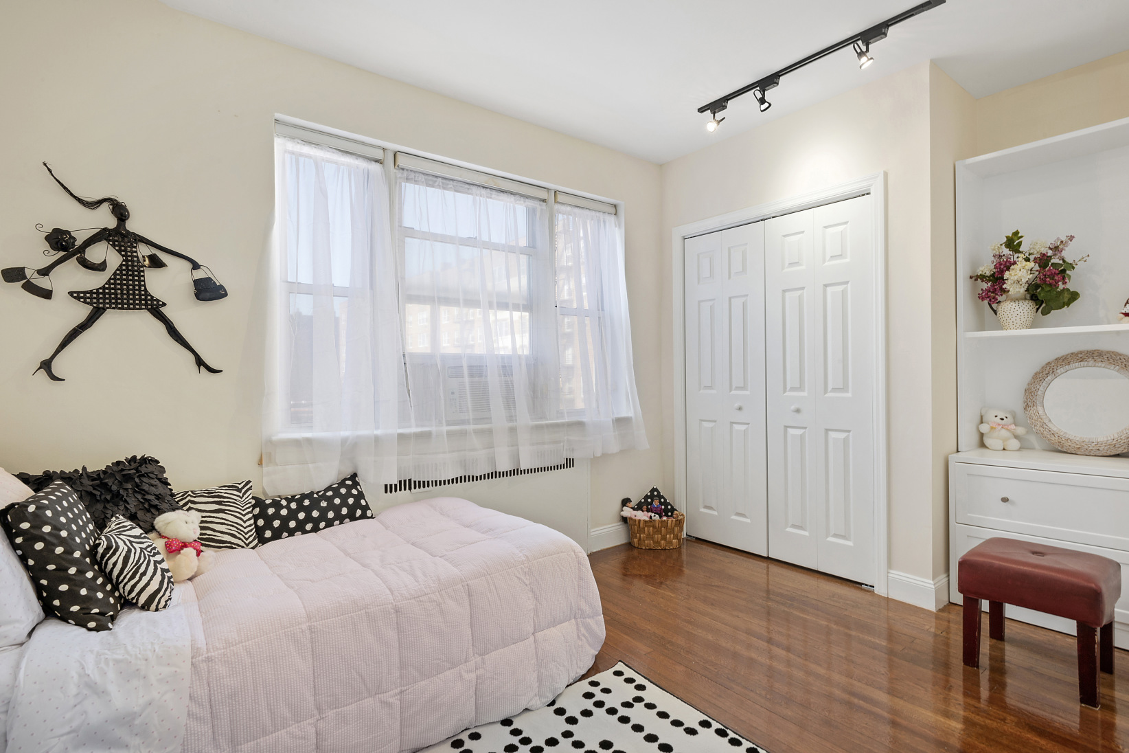 474 West 238th Street, Unit 2A3A Bronx, NY 10463 - Photo 6 of 11