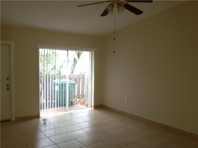 12509 Southwest 110th Road Miami, FL 33176 - Photo 5 of 12 Gallery Image 5