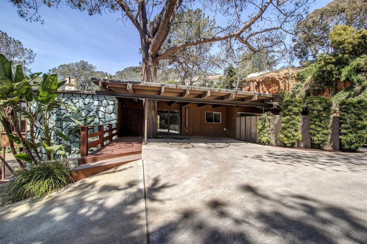 437 Pine Needles Drive Del Mar, CA 92014 - Photo 3 of 25