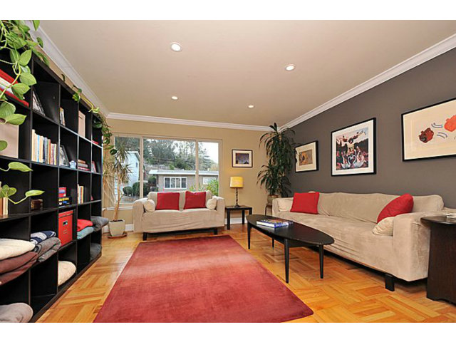 1131 Valencia Way Pacifica, CA 94044 - Photo 12 of 25