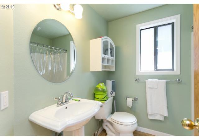 13205 Southwest Chelsea Loop Tigard, OR 97223 - Photo 12 of 16 Gallery Image 12