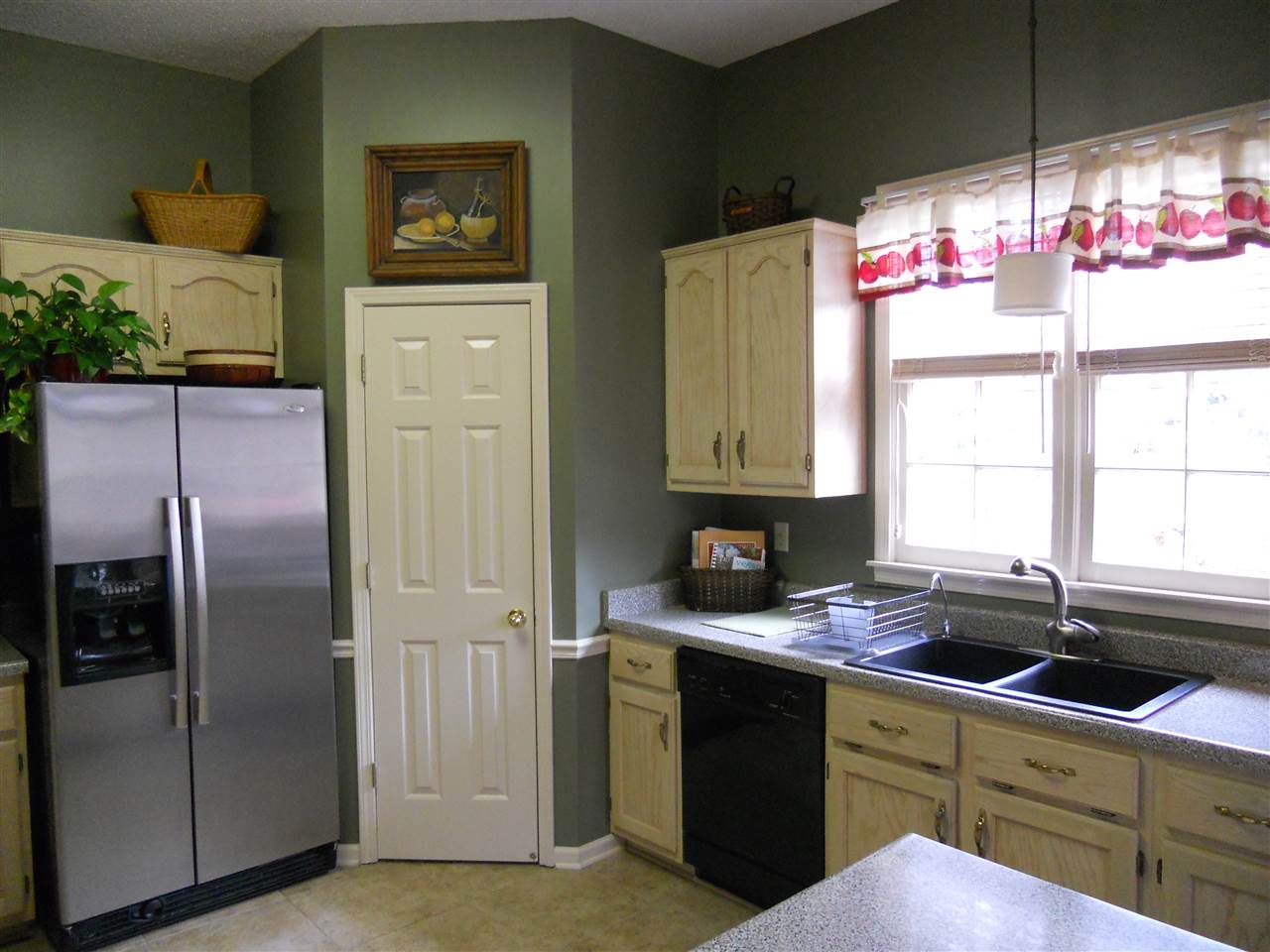 8773 Raspberry Lane Memphis, TN 38016 - Photo 8 of 23