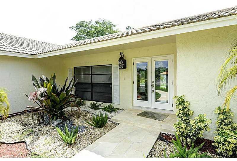 22788 Horseshoe Way Boca Raton, FL 33428 - Photo 3 of 25