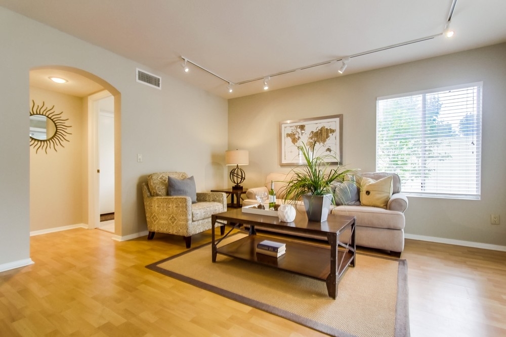 3729 Scenic Way Oceanside, CA 92056 - Photo 6 of 18