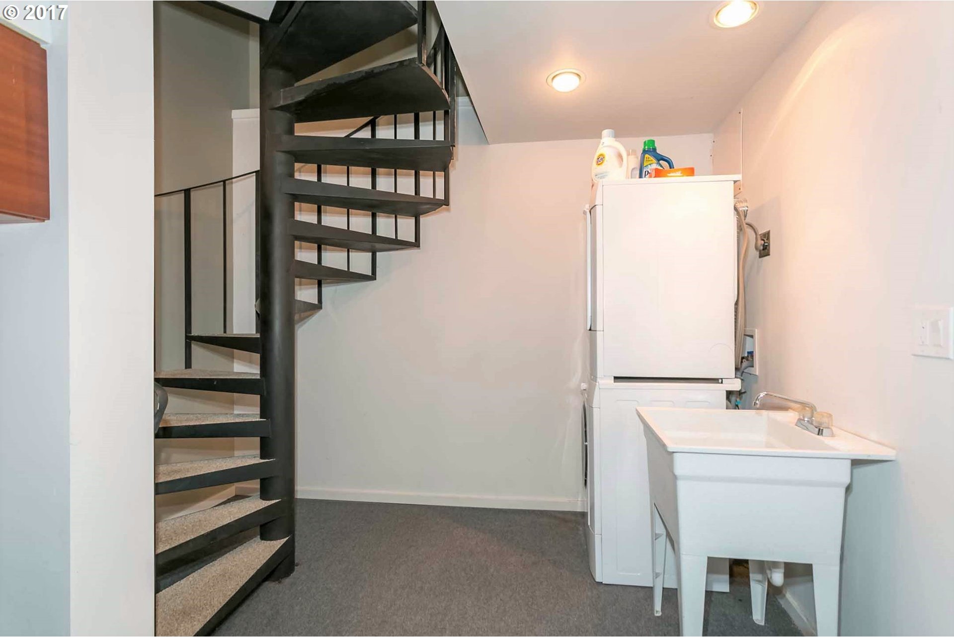 4878 Southwest Garden Home Road Portland, OR 97219 - Photo 23 of 25 Gallery Image 23