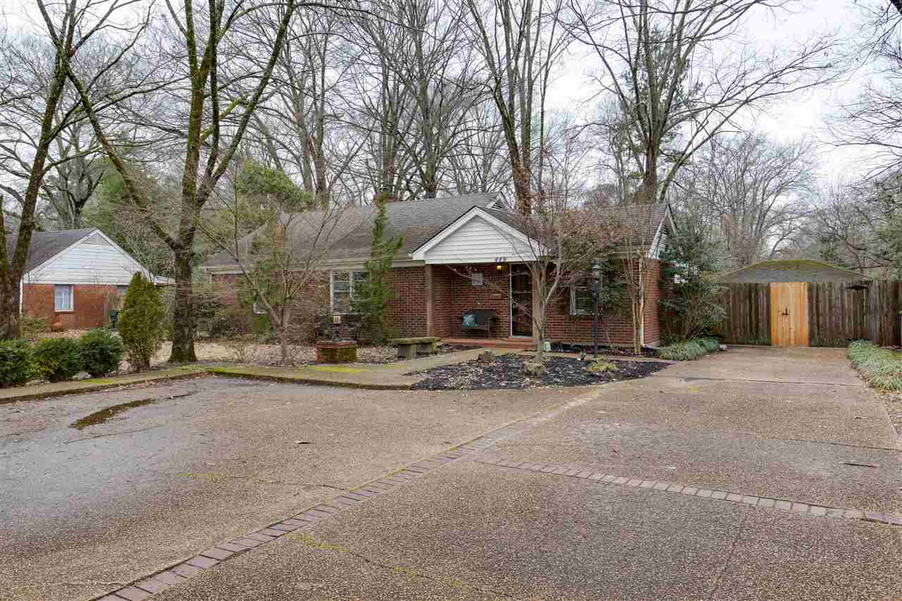449 Waring Road Memphis, TN 38117 - Photo 3 of 20