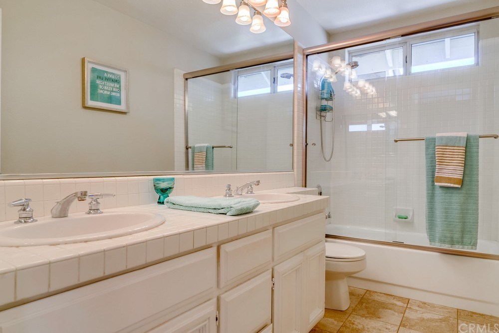 2310 Whiteoak Lane Corona, CA 92882 - Photo 38 of 46