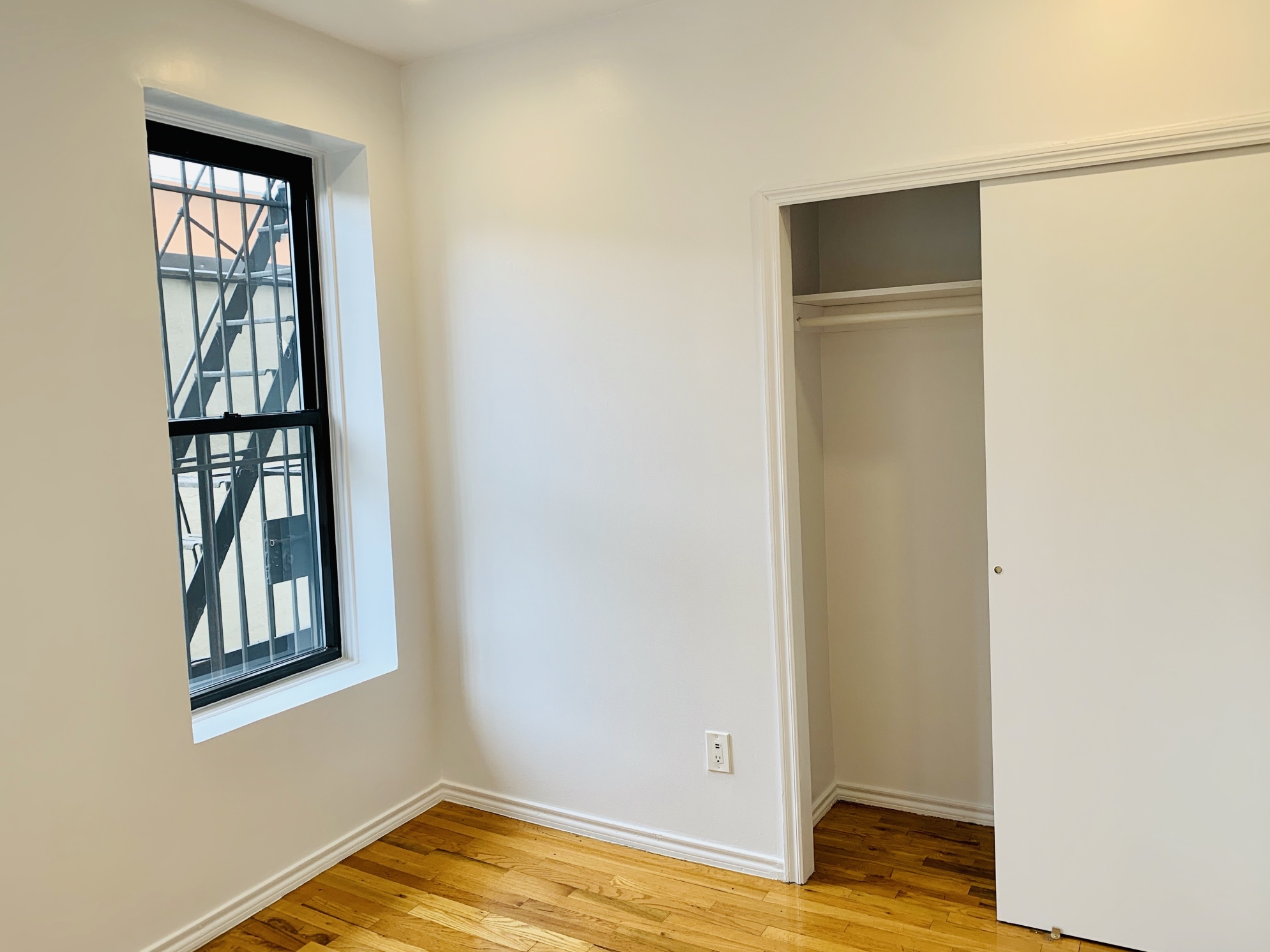 717 9th Avenue, Unit 4D Manhattan, NY 10019 - Photo 6 of 7