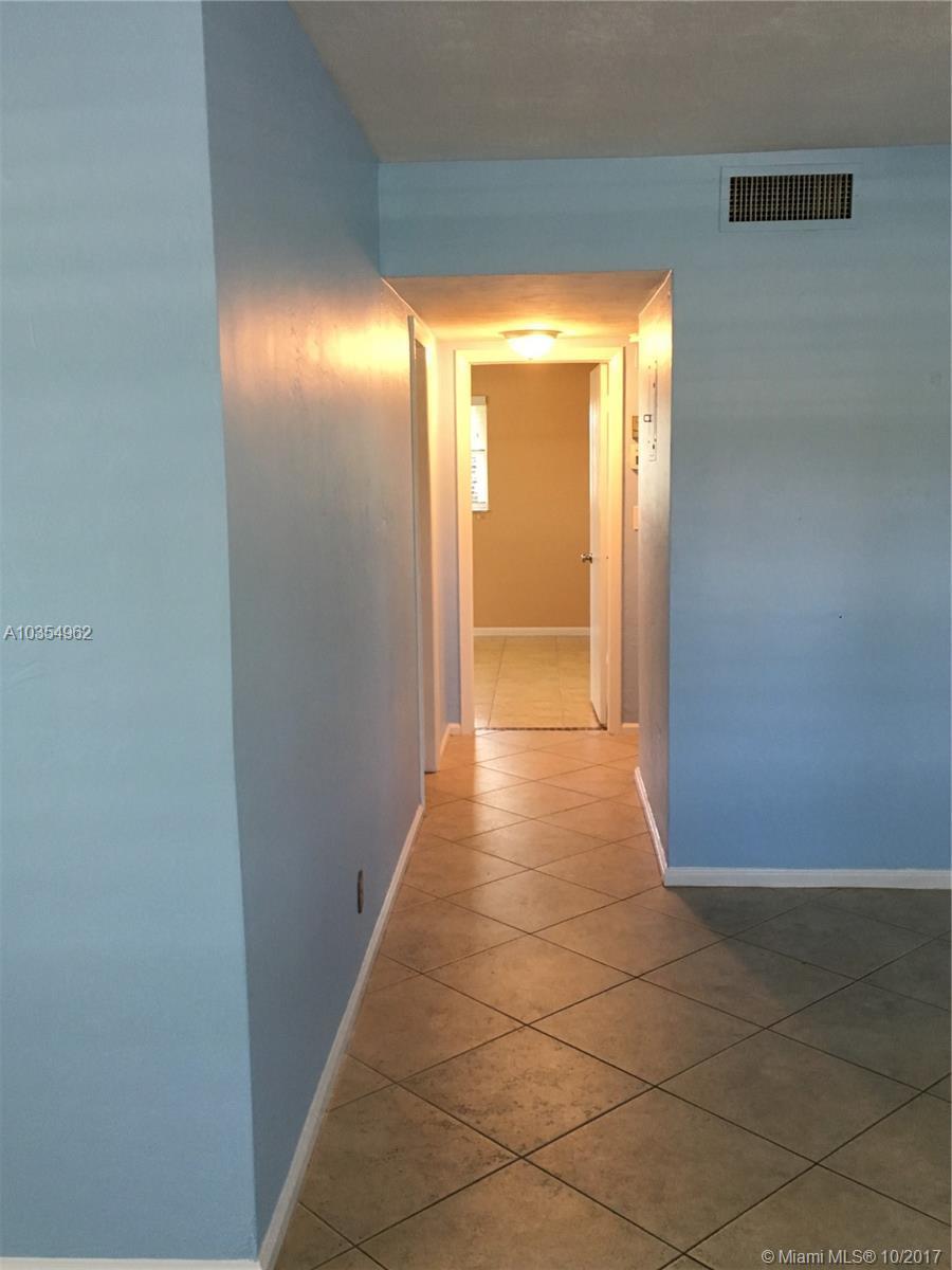 2016 Northeast 32nd Court, Unit 29 Lighthouse Point, FL 33064 - Photo 6 of 15