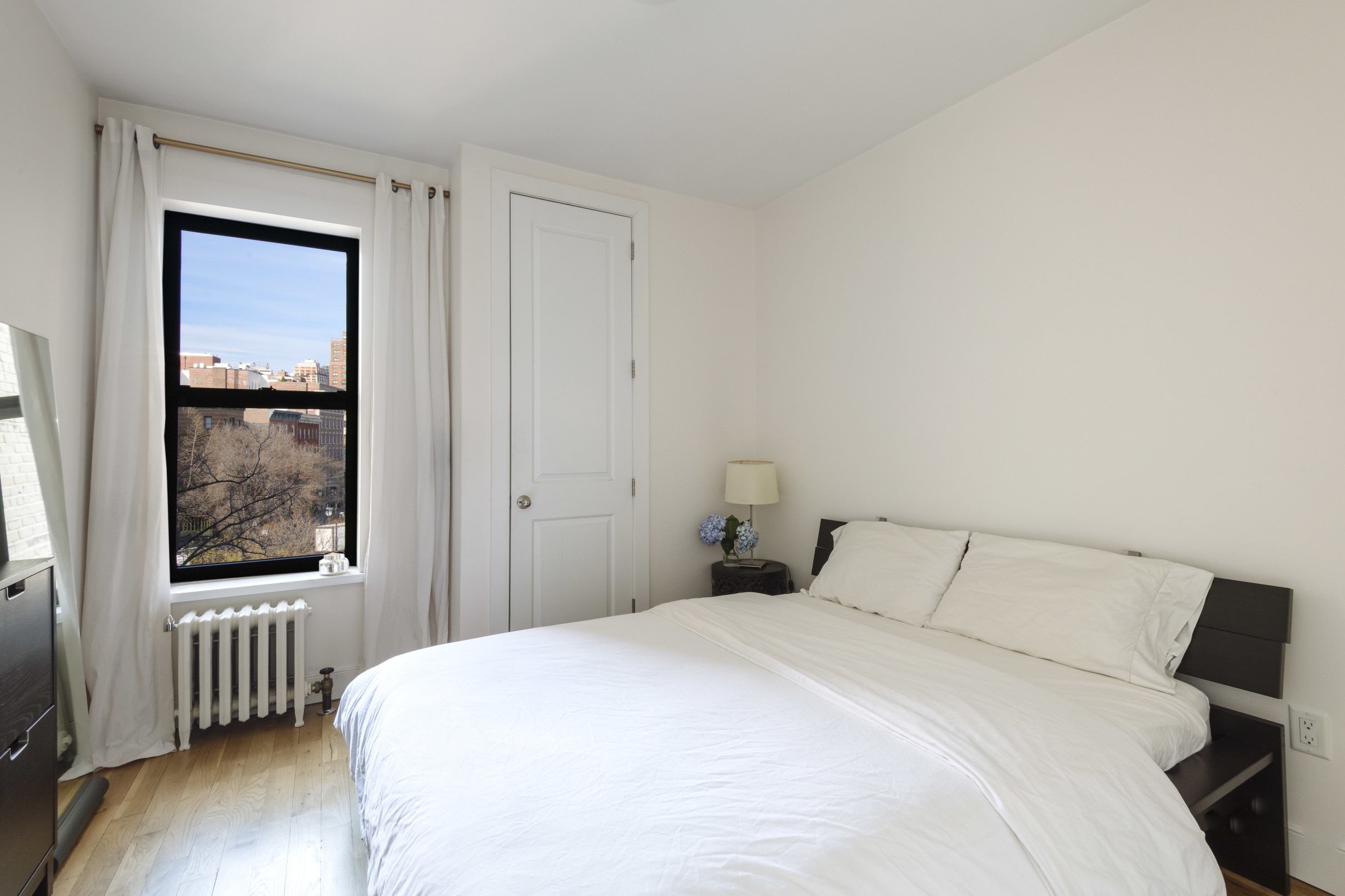 295 West 11th Street, Unit 4L Manhattan, NY 10014 - Photo 1 of 4