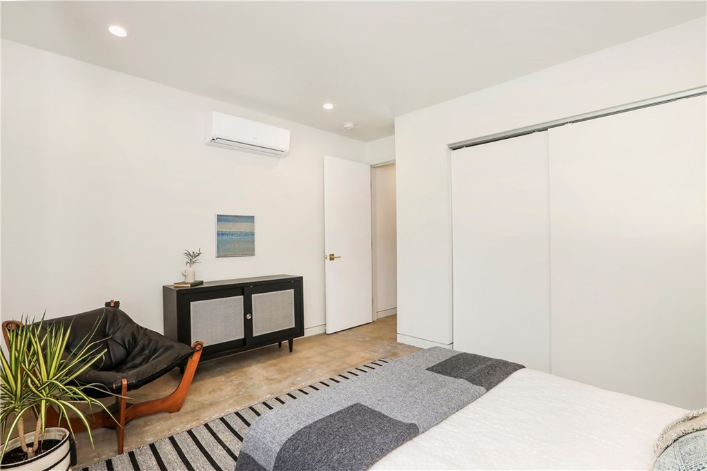 945 Jane Place Pasadena, CA 91105 - Photo 26 of 33