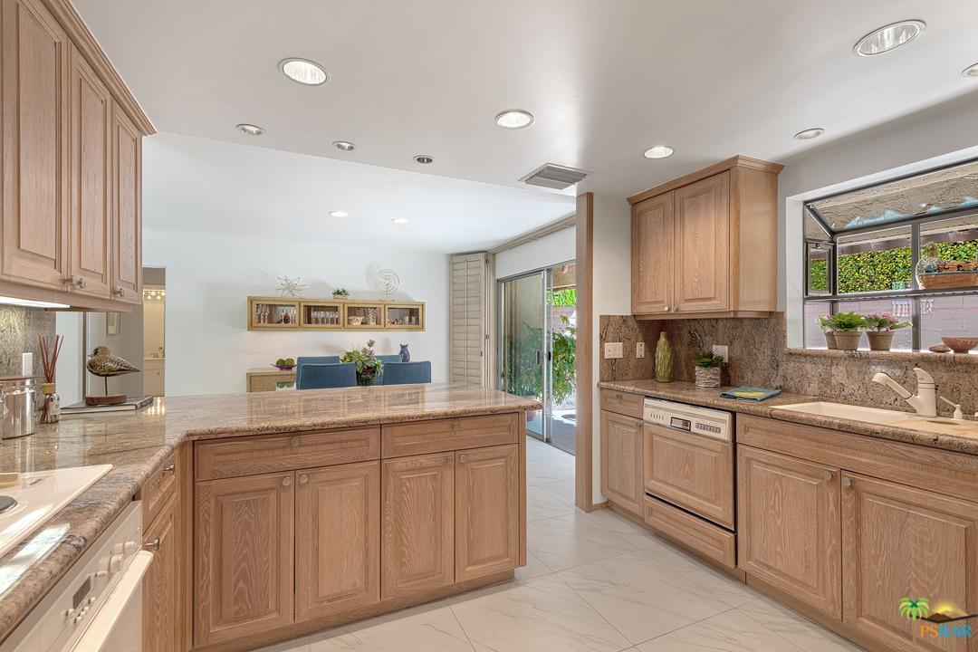 555 West Baristo Road, Unit 23 Palm Springs, CA 92262 - Photo 16 of 33