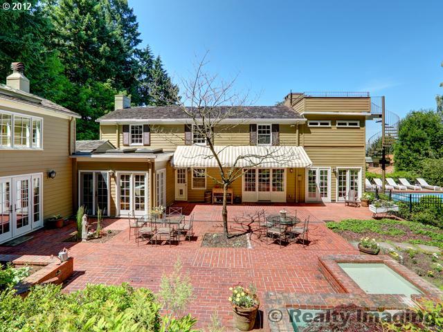 3154 Northwest Cumberland Road Portland, OR 97210 - Photo 15 of 16 Gallery Image 15