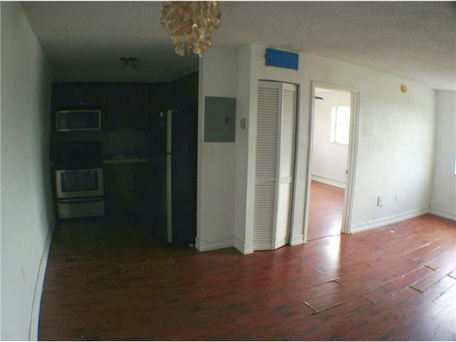 444 Southwest 4th Street, Unit 404 Miami, FL 33130 - Photo 5 of 16