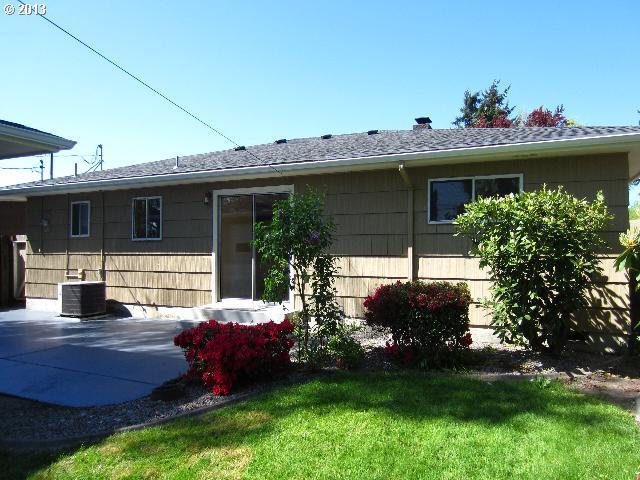3133 Maple Street Longview, WA 98632 - Photo 10 of 16 Gallery Image 10