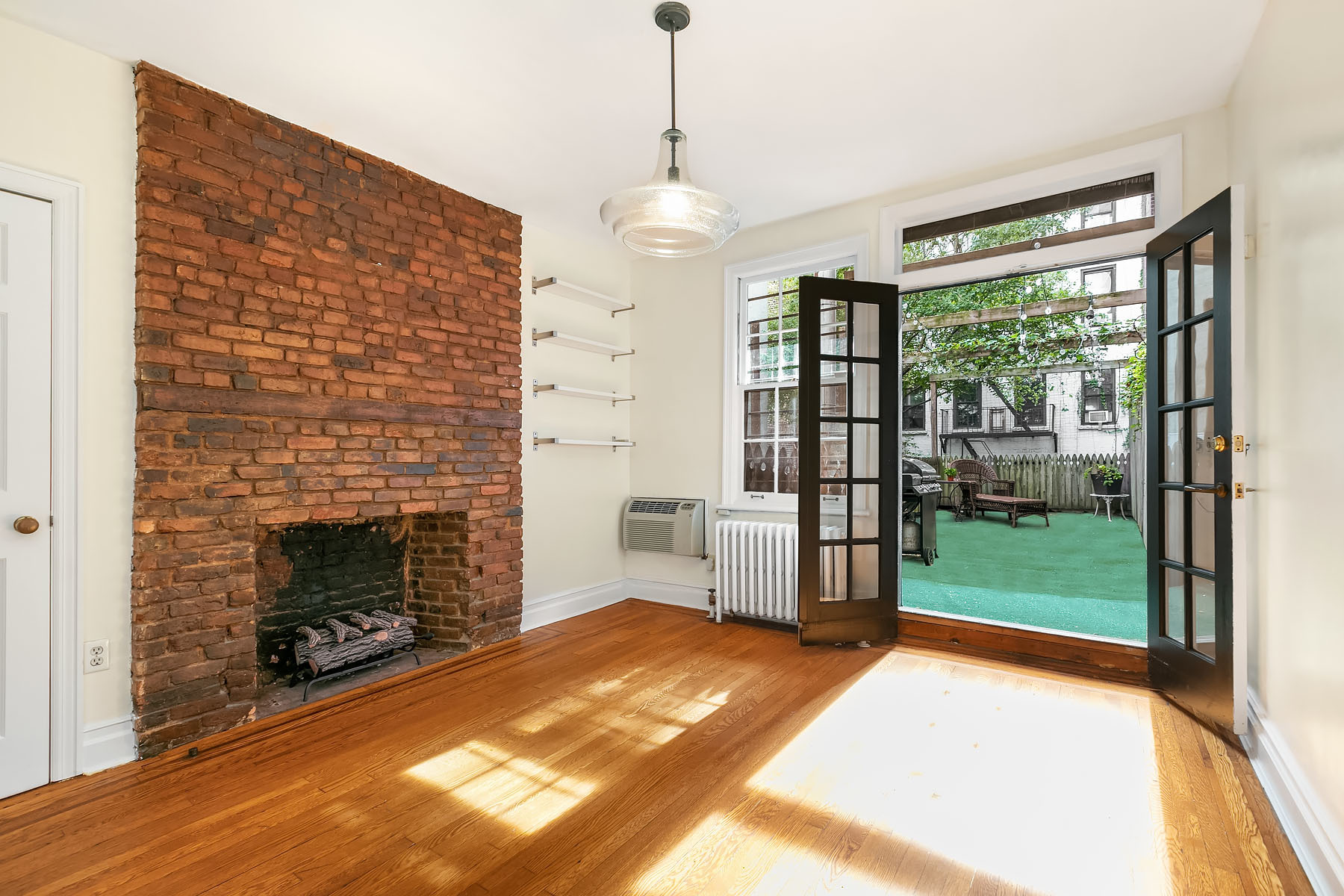 25 Barrow Street Manhattan, NY 10014 - Photo 6 of 13