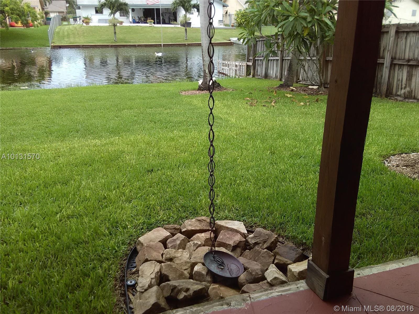 8421 Southwest 28th Street Davie, FL 33328 - Photo 28 of 34