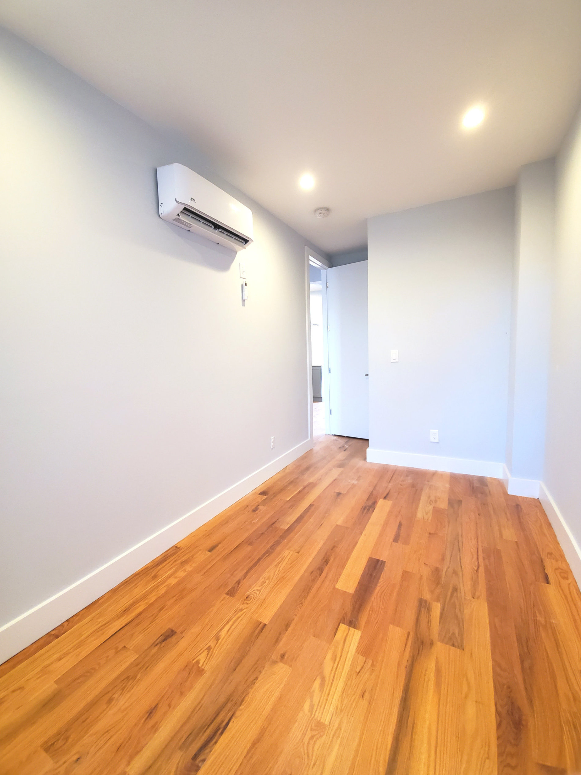 39 Eldert Street, Unit 2 Brooklyn, NY 11207 - Photo 9 of 10