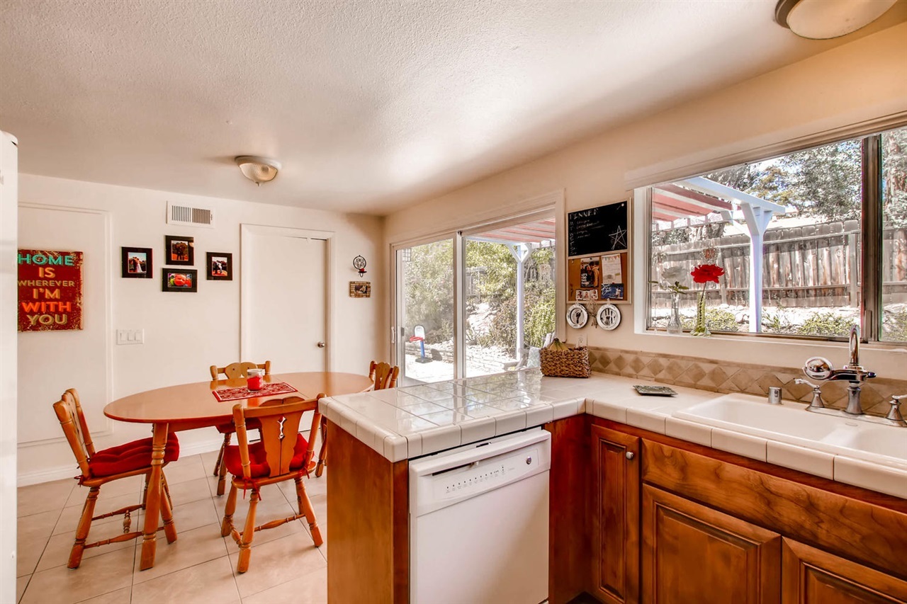 13704 Utopia Road Poway, CA 92064 - Photo 13 of 24