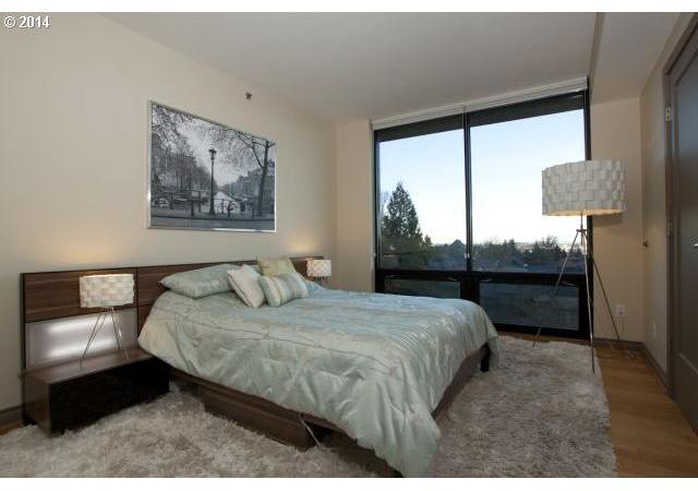 2454 Northwest Westover Road, Unit A206 Portland, OR 97210 - Photo 12 of 14 Gallery Image 12
