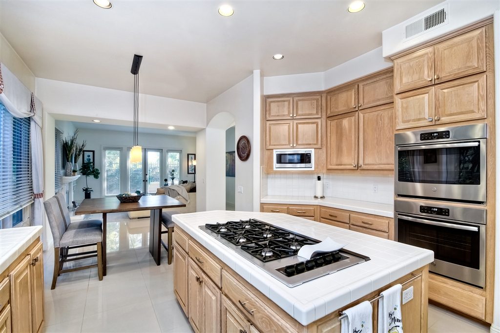 7162 Tern Place Carlsbad, CA 92011 - Photo 10 of 25