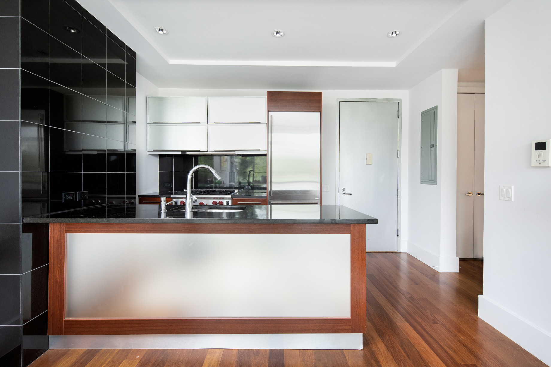 30 Bayard Street, Unit 2C Brooklyn, NY 11211 - Photo 2 of 9